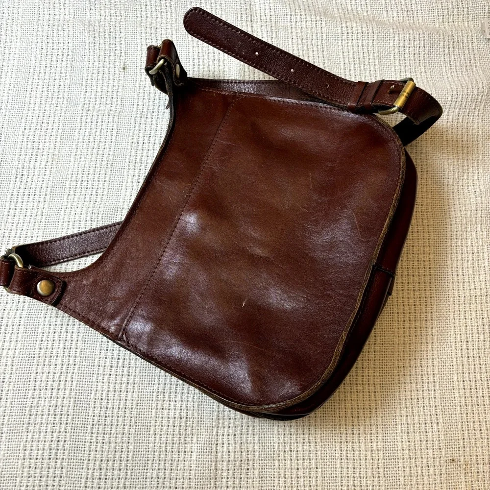 Patricia Nash Women's London Saddle Handbag‎ - Heritage Leather Crossbody Bag